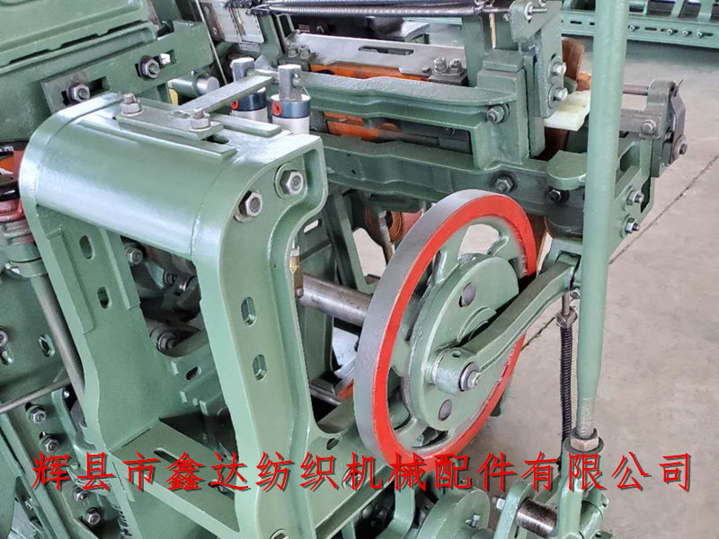 Shuttle box device of multi shuttle Loom