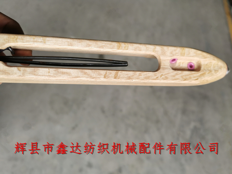 Textile machine shuttle_Qinggang wooden shuttle bottom surface_Folk handmade shuttle manufacturers